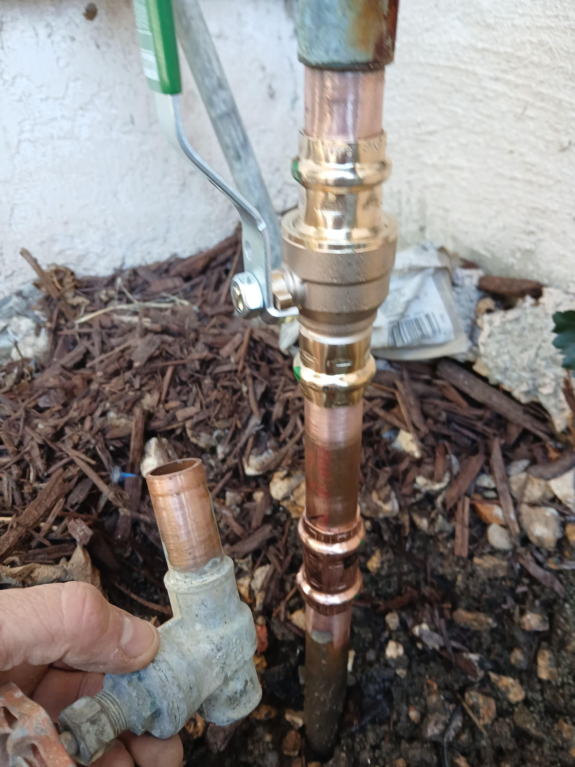 Old Shut-Off Valve Replaced with ProPress Ball Valve in North Napa image